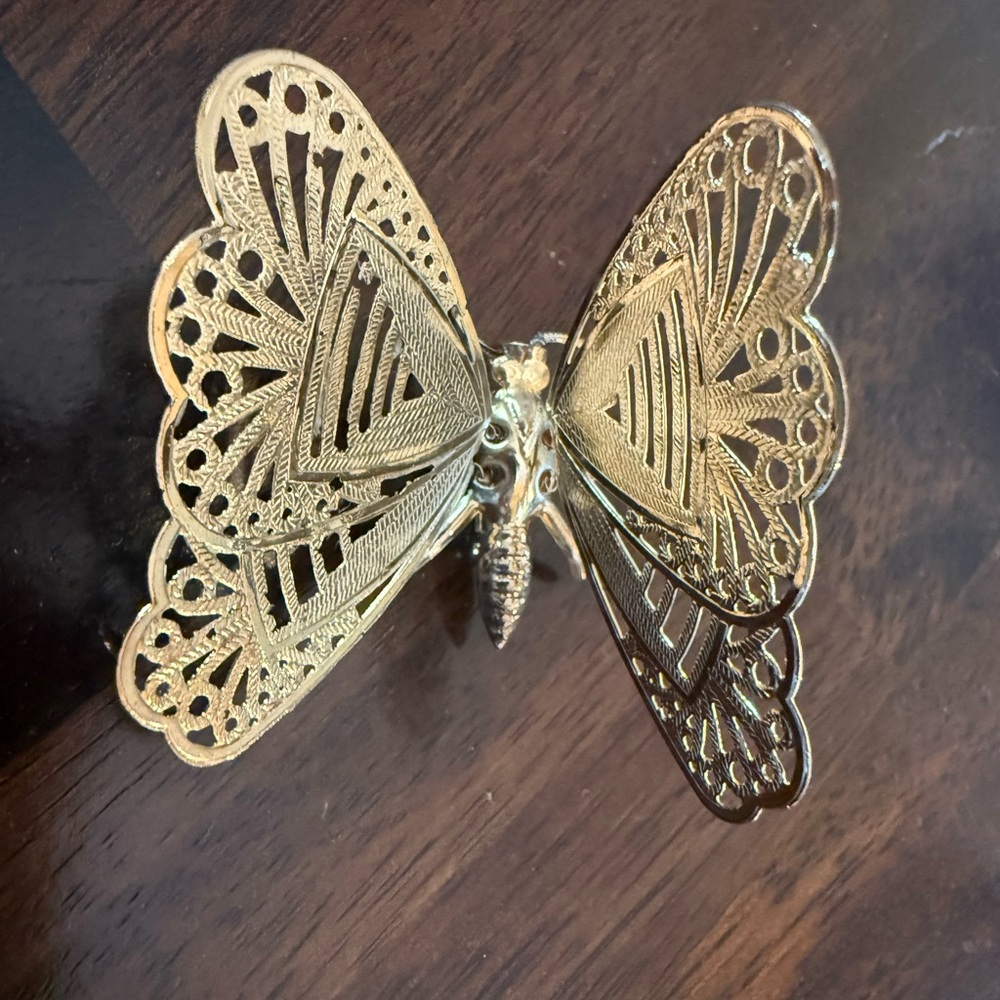 Vintage costume 3D Gold Filigree Butterfly Brooch pin Art to Wear‎ Fairy Whimsy